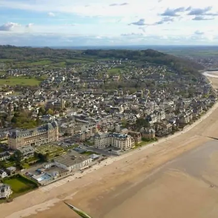 Studio,50 M De La Mer, Centre Ville. Apartmán *